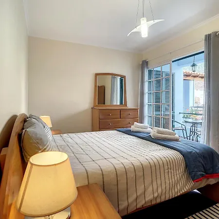 Milagres By Atlantic * Machico (Madeira)